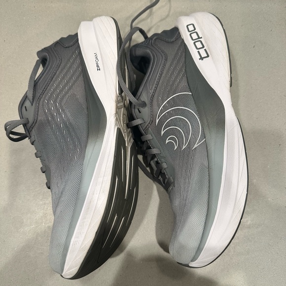 Topo athletic phantom 4